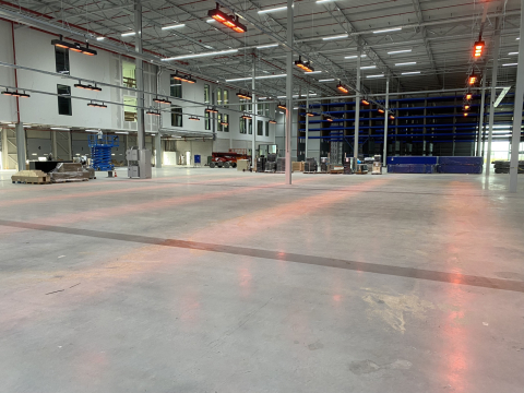 Bedrijfshal, werkplaats en loods